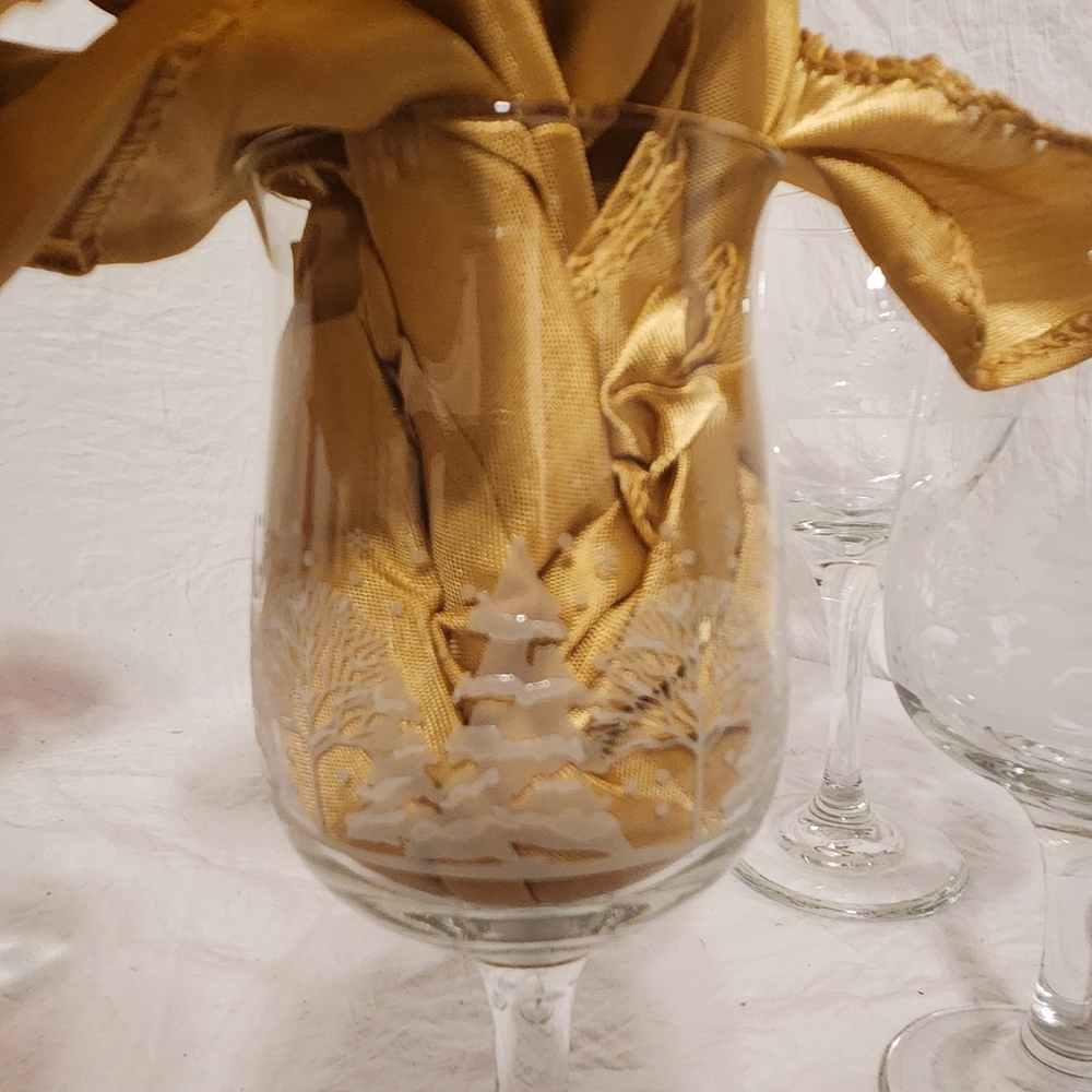 Etched Glass Goblet with Tree Design 4 Glasses, 3 Chirstmas Trees, 1 Goblet